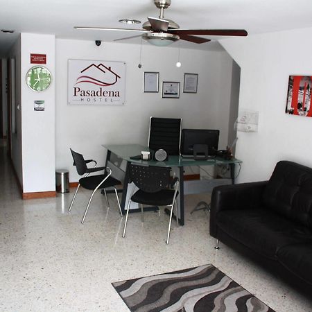 Pasadena Hostel Cali Extérieur photo