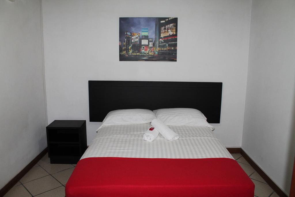 Pasadena Hostel Cali Extérieur photo