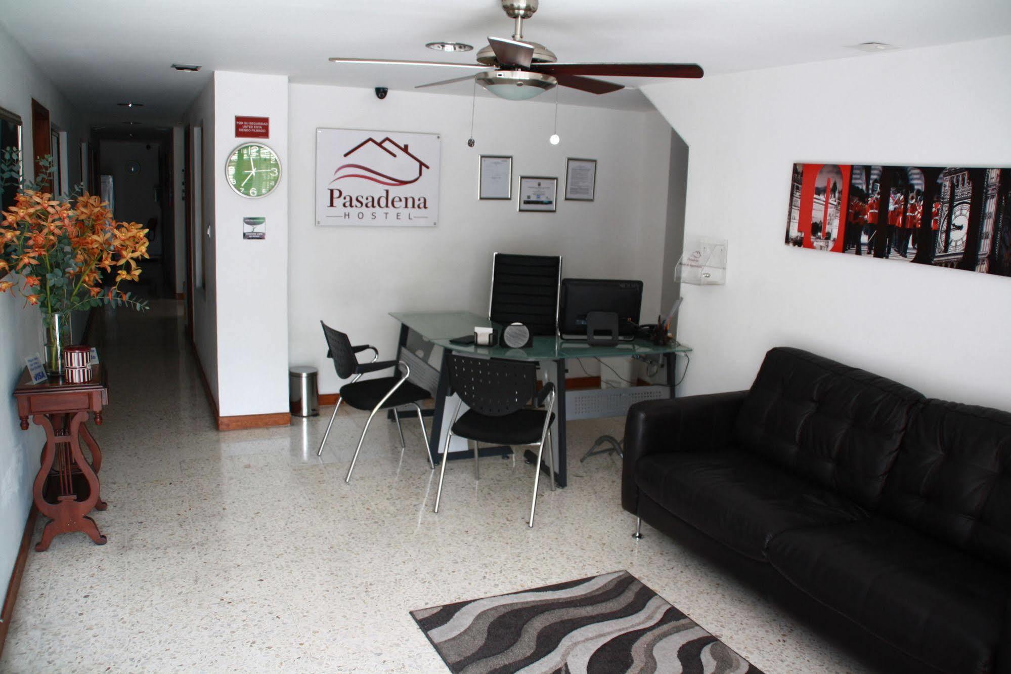Pasadena Hostel Cali Extérieur photo