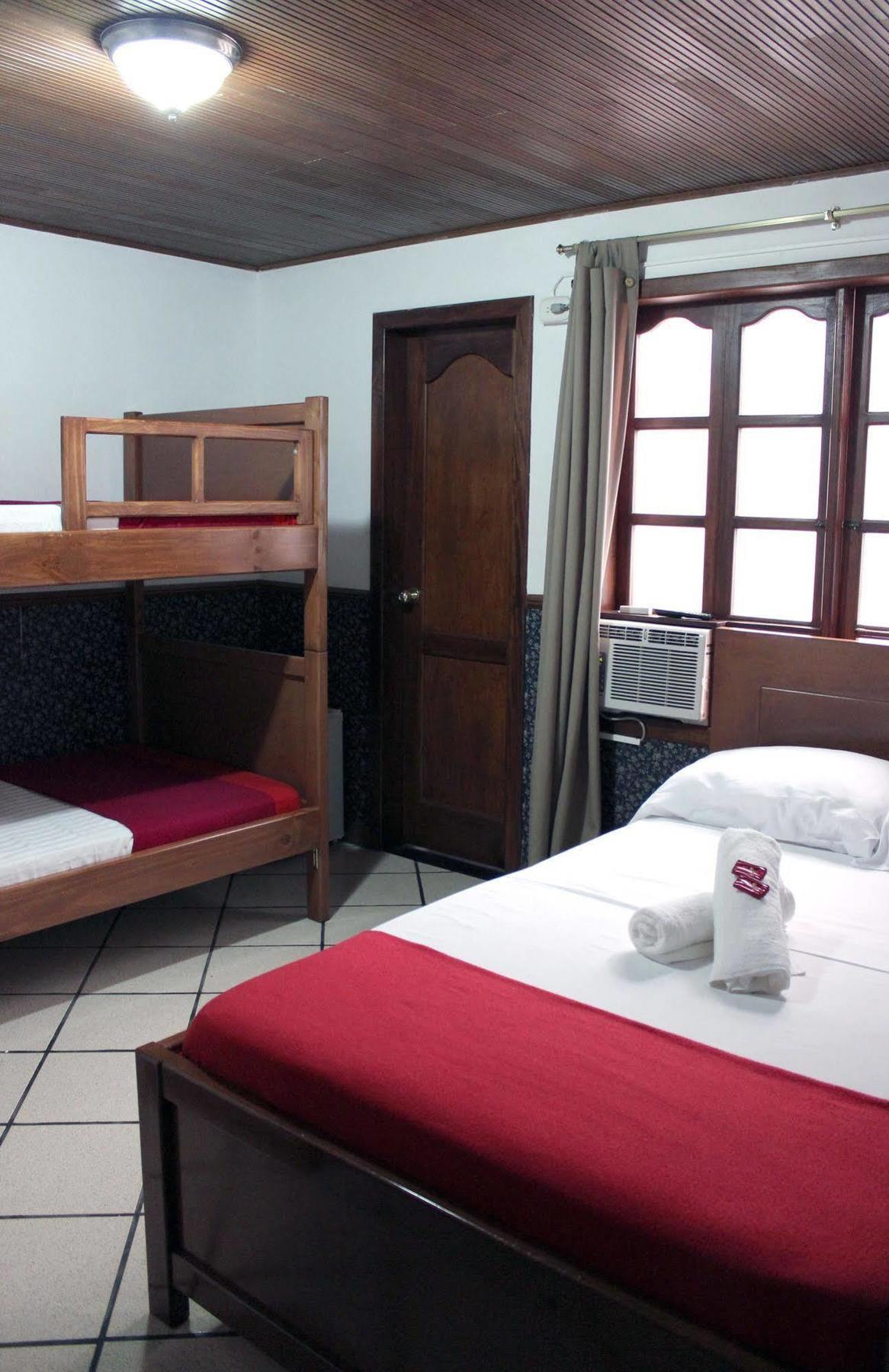 Pasadena Hostel Cali Extérieur photo